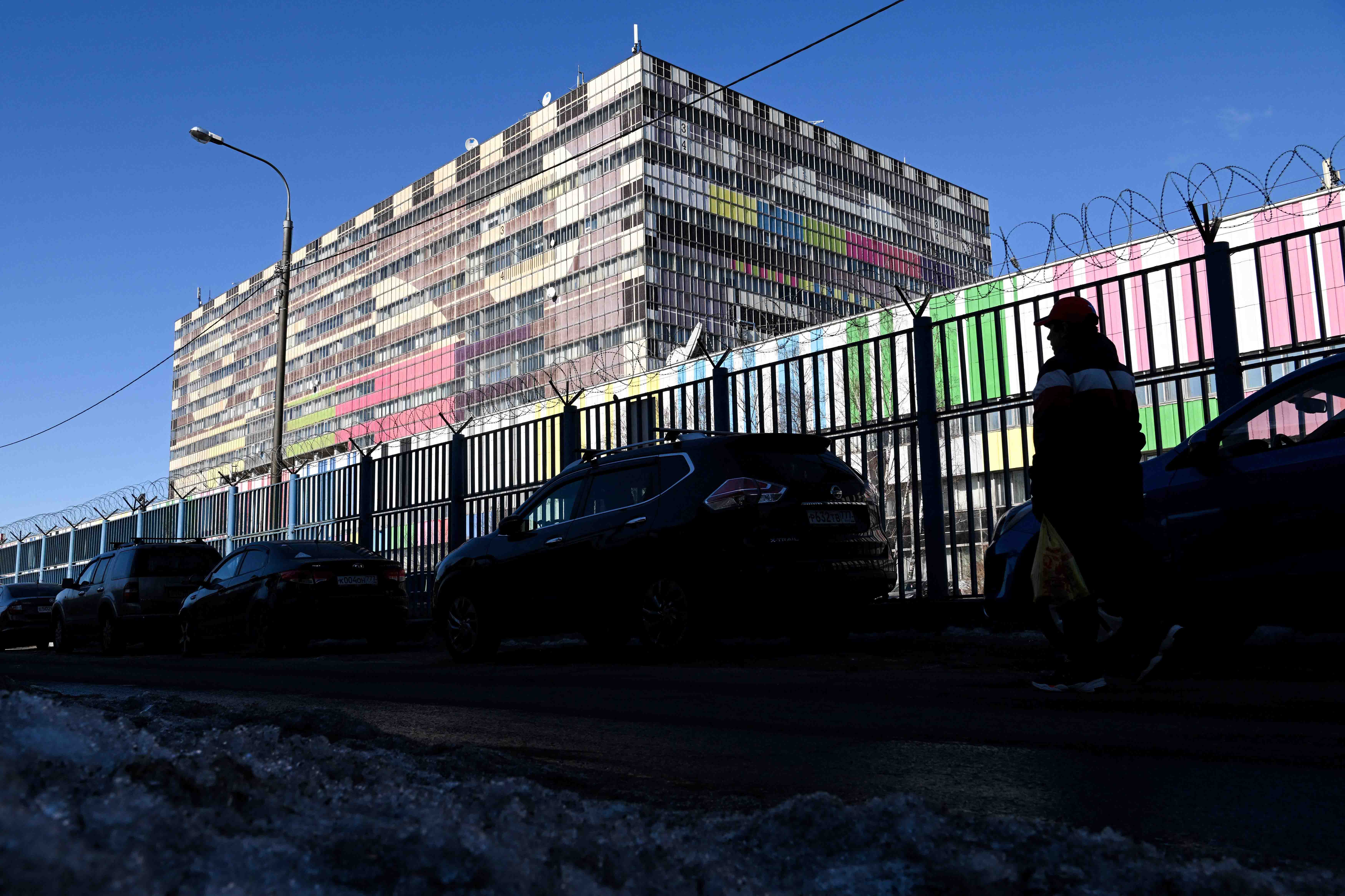 Le centre de télévision Ostankino, à Moscou, où sont situés les studios de Pervi Kanal (« Première Chaîne »), l’une des principales chaînes de télévision en Russie.