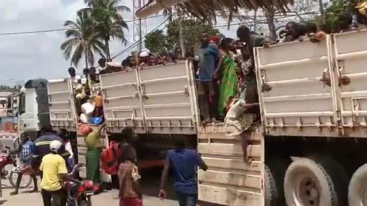 cabo delgado, caminhão pessoas de fora, civis escapando