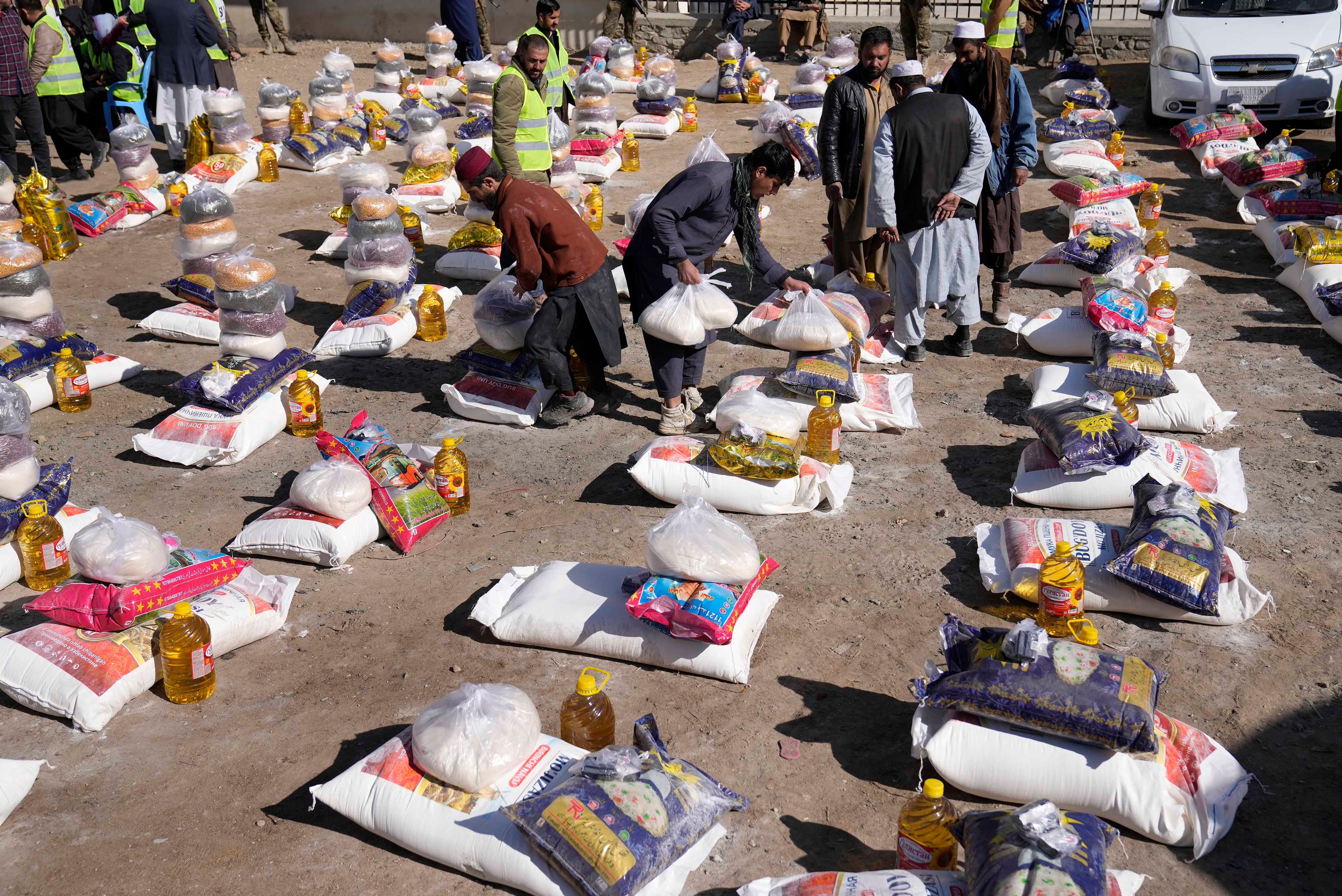 202210asia_afghanistan_foodaid