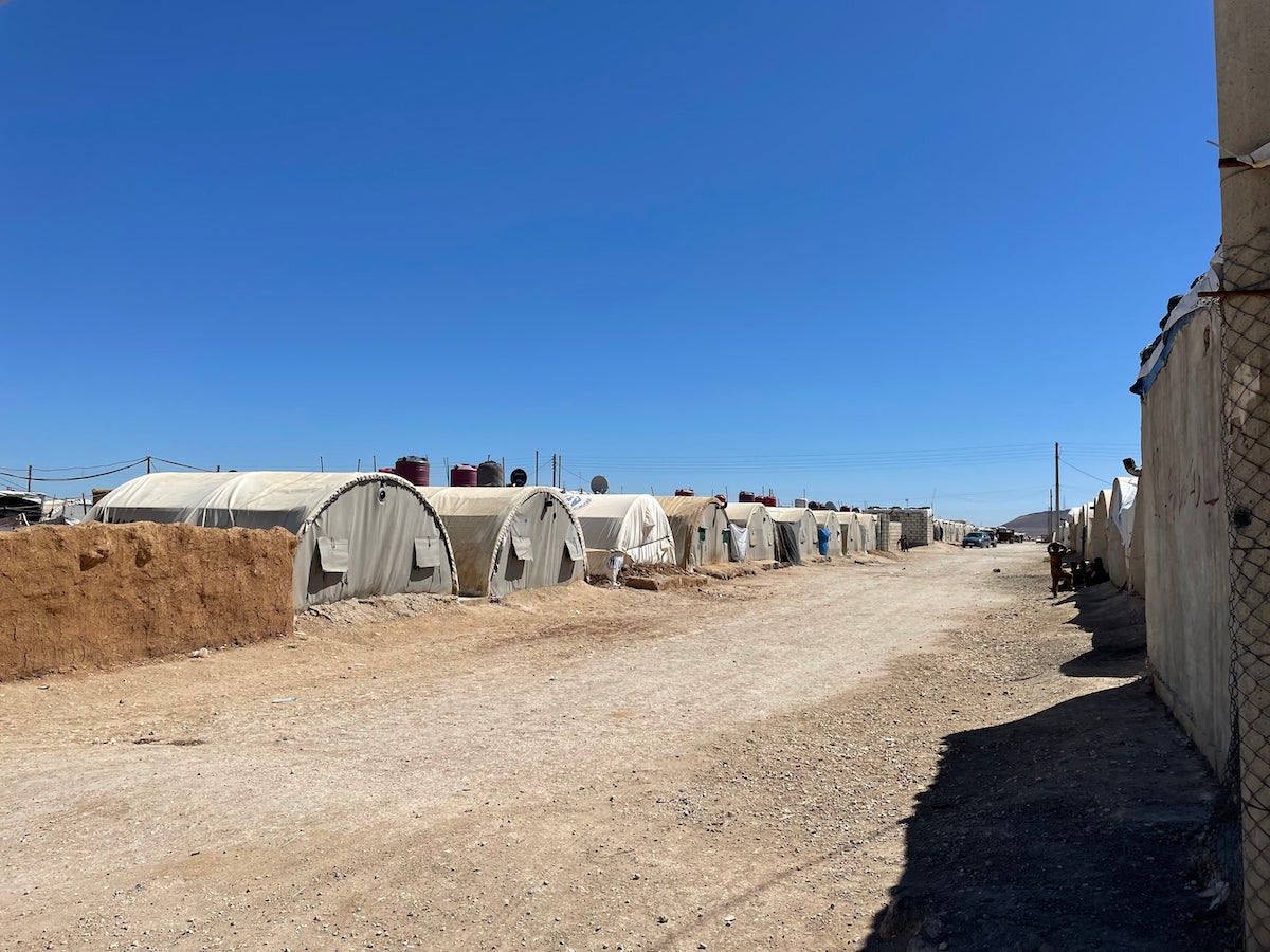 Kampa Serêkaniyê, ku heta 1ê Tebaxa 2023an nêzî 15,570 derbider dihewandin, li parêzgeha Hesekê, Sûriyê, Gulana 2023an.