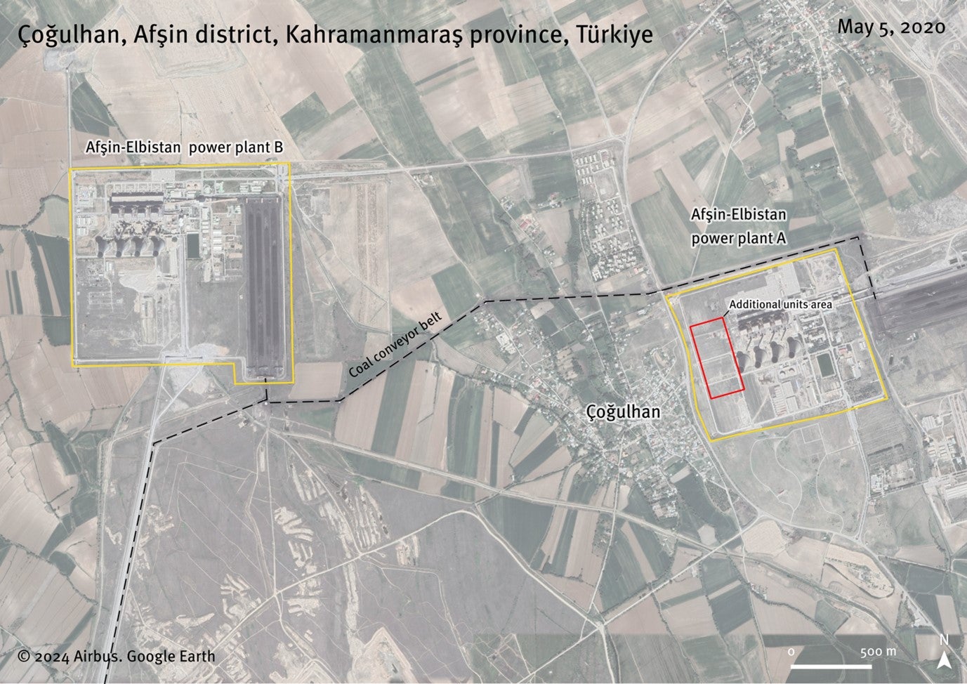 Image satellite montrant l’emplacement du village de Çoğulhan, situé entre les deux centrales à charbon A (à droite) et B (à gauche) d'Afşin-Elbistan, dans la province de Kahramanmaraş, dans le sud-est de la Turquie.