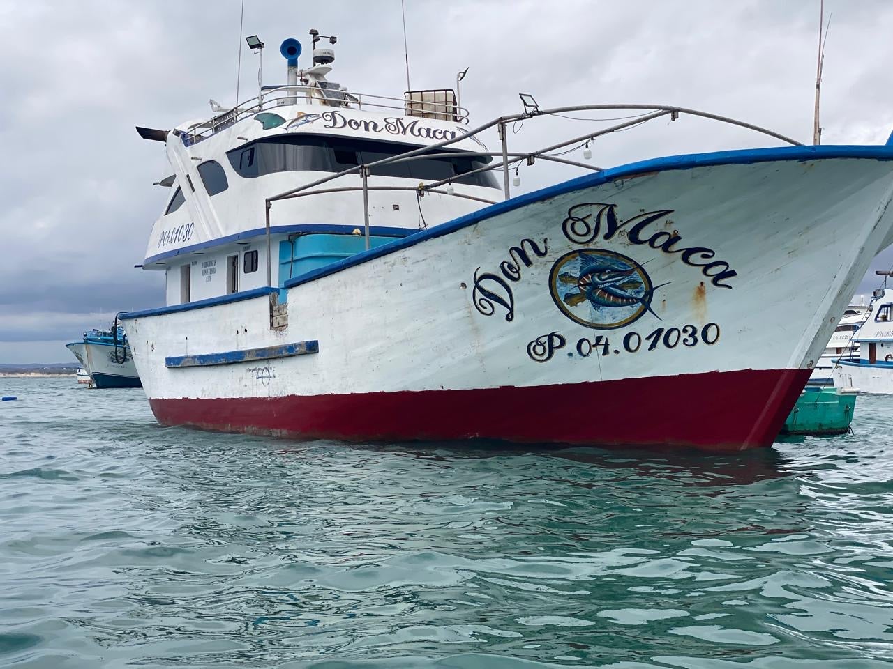 photo of a fishing vessel