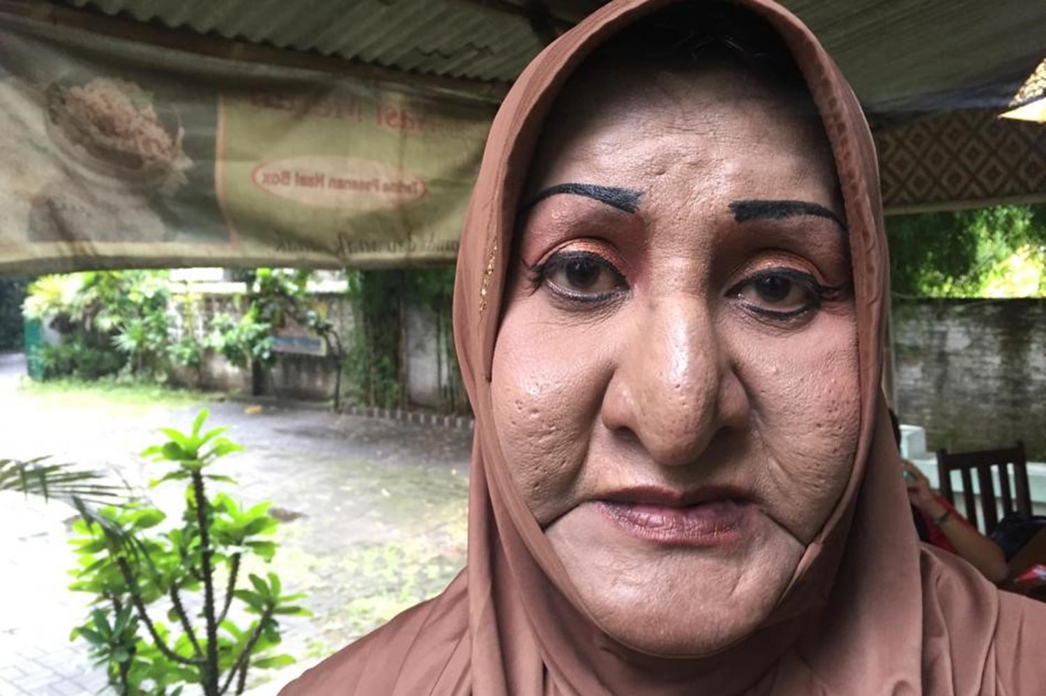 Shinta Ratri, the founder of an Islamic boarding school and mosque for transgender women in Yogyakarta, Indonesia, chose to close down the institution under threats from fundamentalist groups in February 2016.