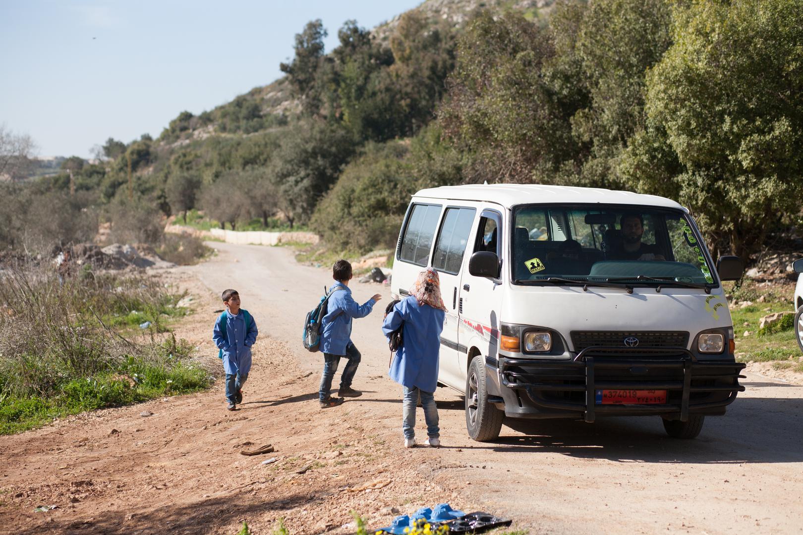 16-07-crd-lebanon-school bus-ar