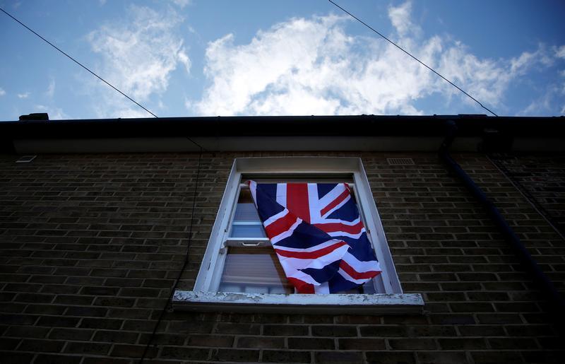 2016-6-eca-brexit-flag