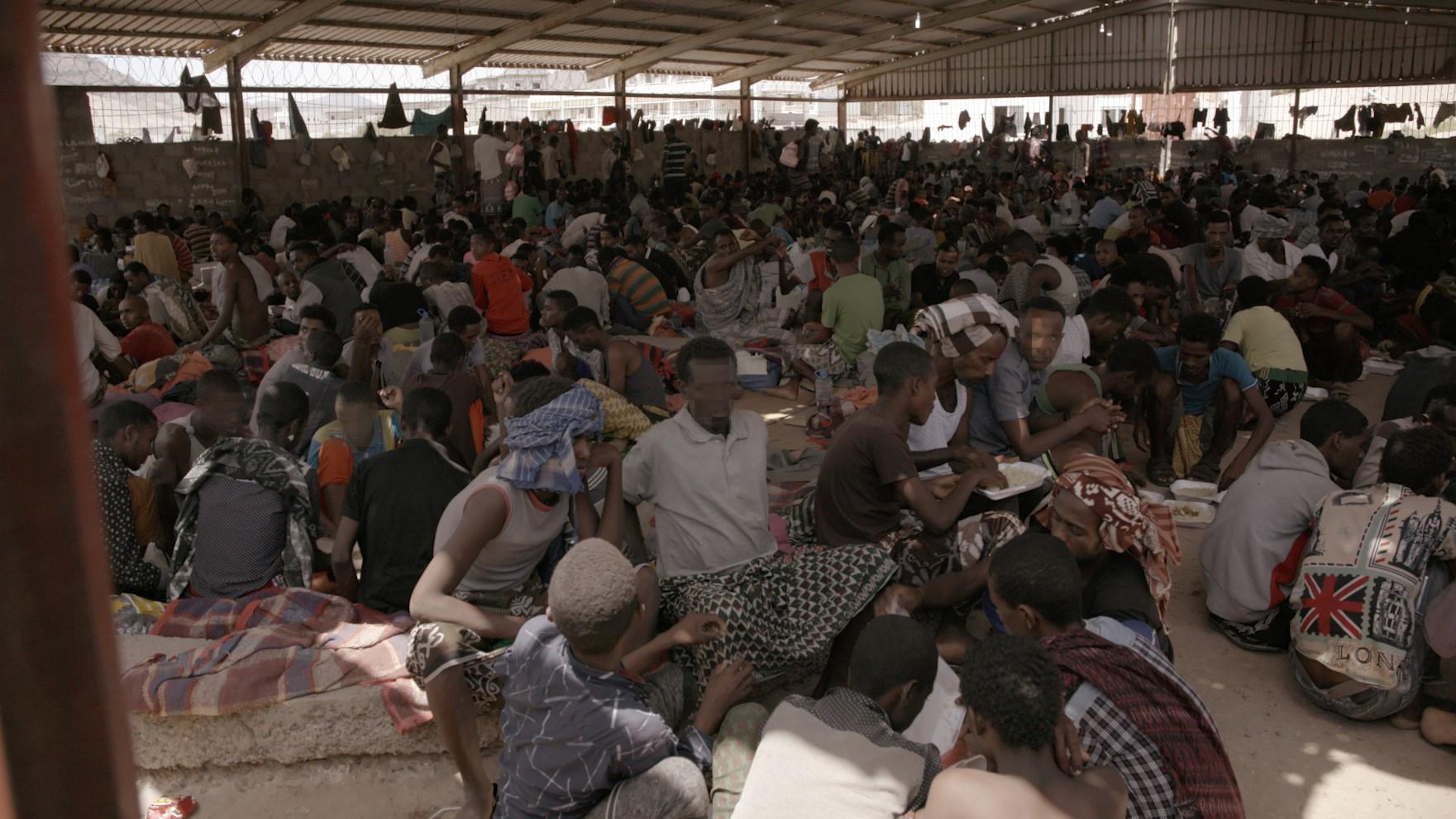 Men and boys from the Horn of Africa detained in the Buraika detention facility in Aden governorate, Yemen. © 2018 VICE News Tonight on HBO