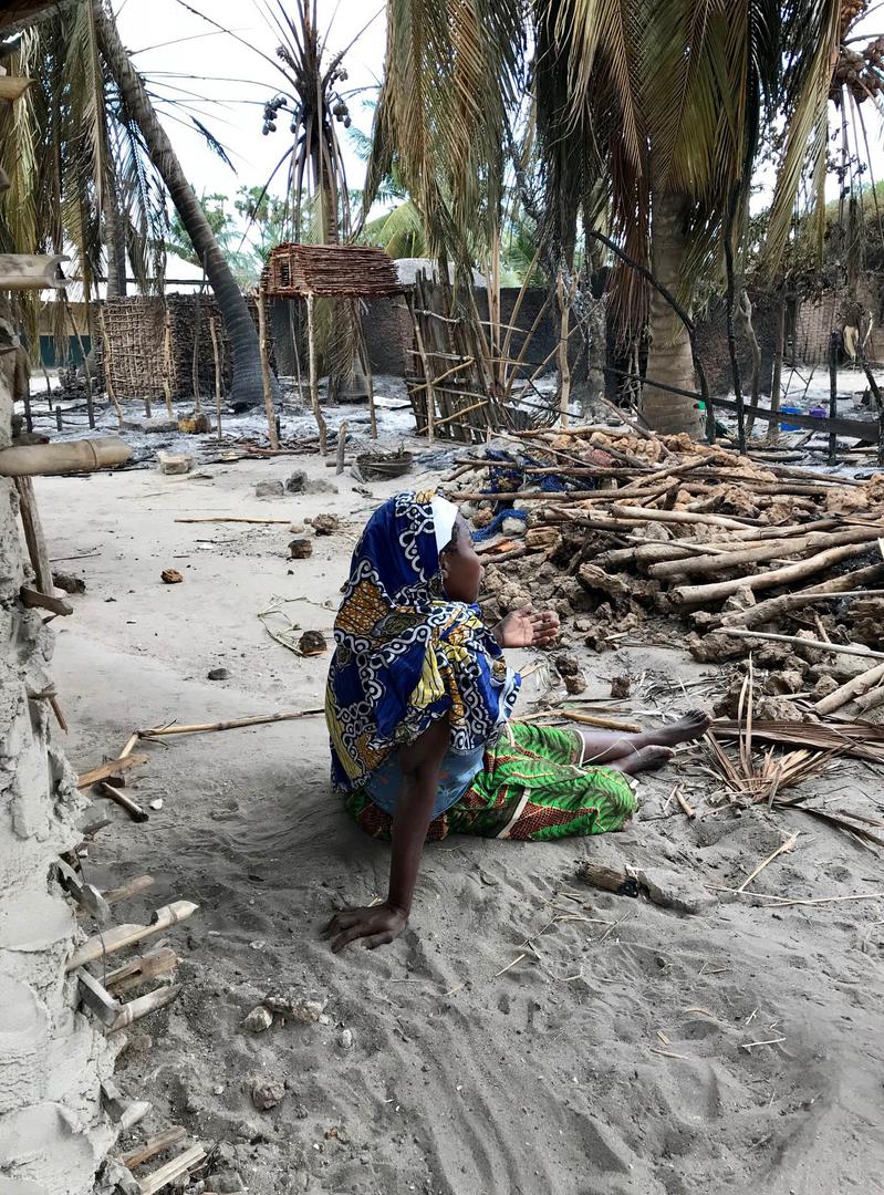 Aisha, habitante de Naunde, disse que no dia 5 de junho acordou às 2:00 com tiros e pessoas a gritar. Cabo Delgado, 5 de junho de 2018.