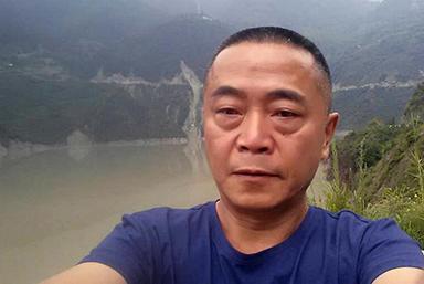 黄琦。