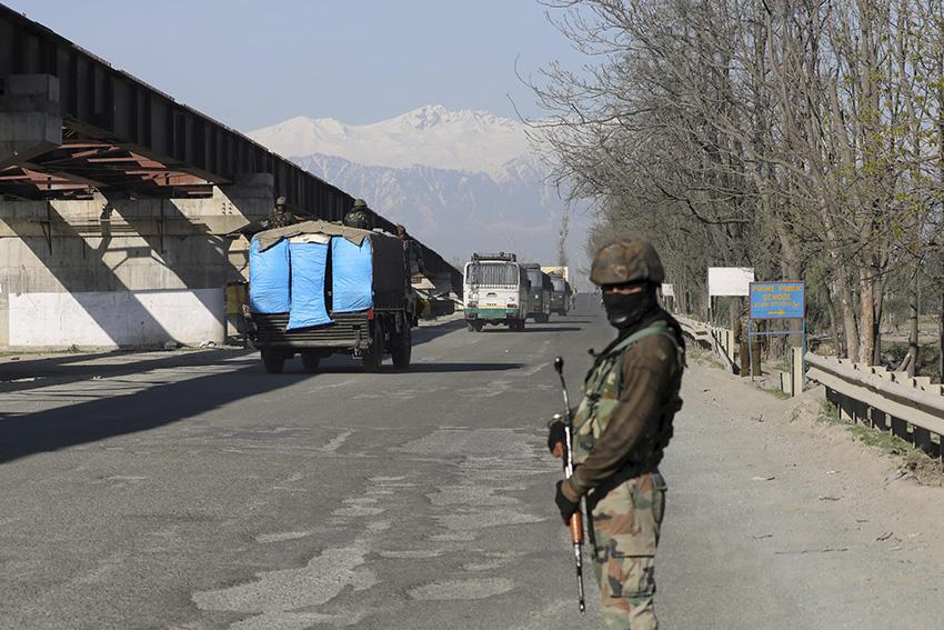 201904asia_india_kashmir_highway_jammu
