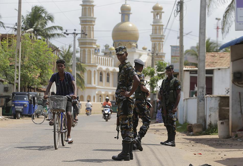 201905asia_srilanka_soldiers