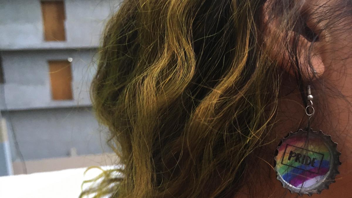 Andrea (seudónimo) se realizó un aborto clandestino a los 19 años. Compró pastillas en una farmacia clandestina y tuvo tanto dolor que fue al hospital.