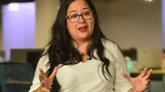 Ruth López, El Salvador