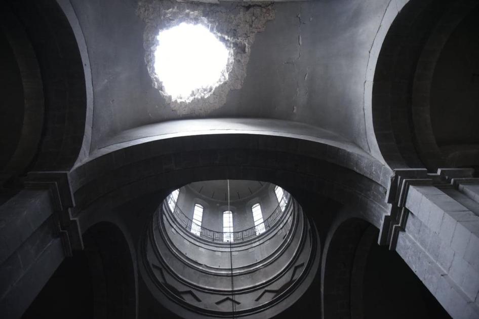 Damage to the ceiling of Ghazanchetsots Cathedral