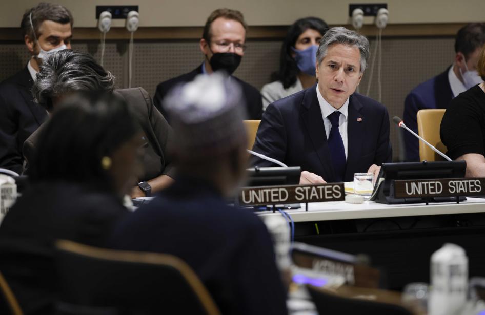 Le Secrétaire d’État américain Antony Blinken rencontre des ministres africains au siège des Nations Unies le 18 mai 2022.