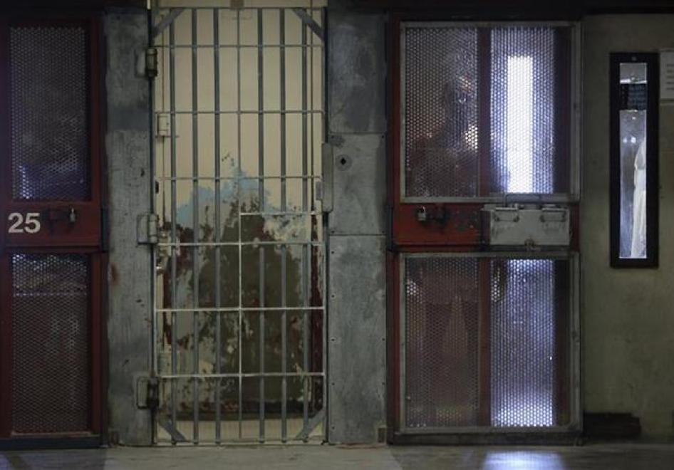 solitary prisons