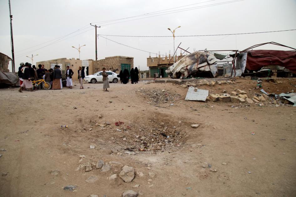 Jawb market outside the town of Amra