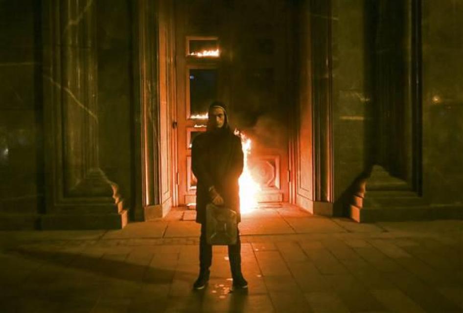 2016-2-pyotr-pavlensky-ru