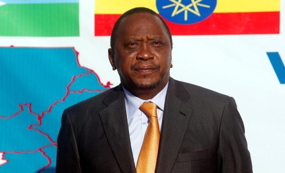 Kenya's President Uhuru Kenyatta prepares to address a news conference after attending the Intergovernmental Authority on Development (IGAD) summit in Somalia's capital Mogadishu, September 13, 2016.