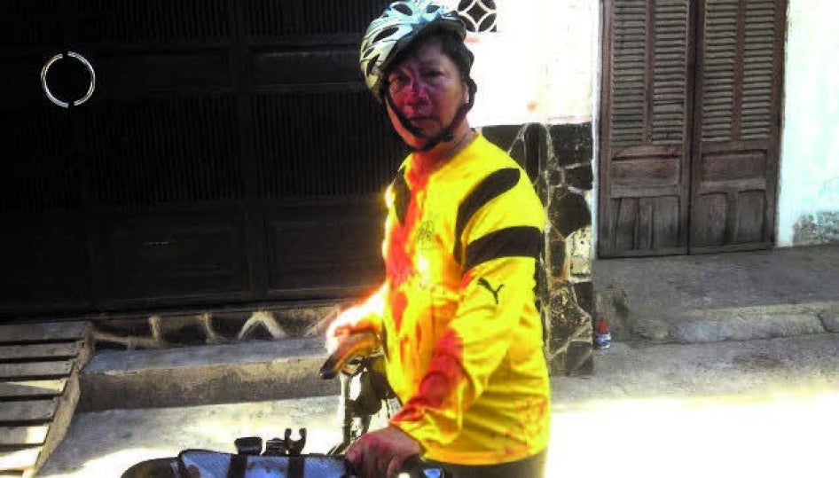 Đinh Quang Tuyến sau khi bị hành hung ở Thành phố Hồ Chí Minh ngày 19 tháng Năm năm 2015.