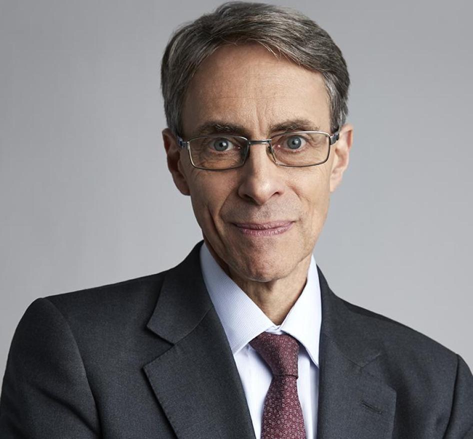 Kenneth Roth Bio Photo