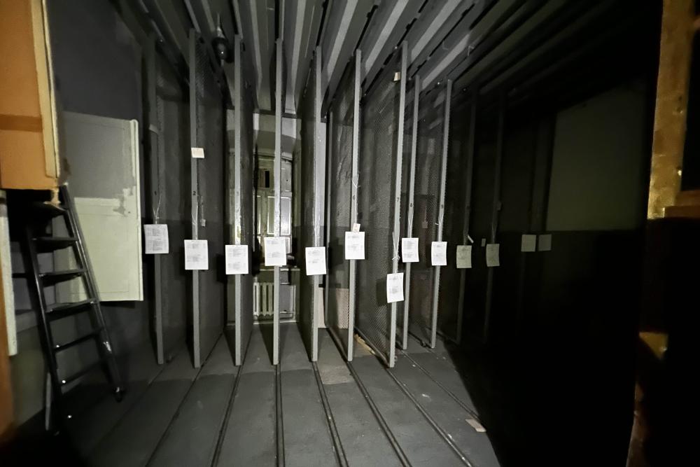 Empty racks