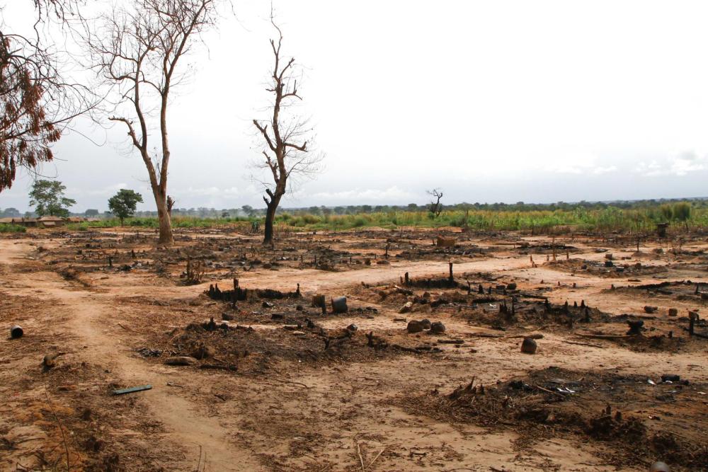 Camp de déplacés de l’Évêché à Kaga-Bandoro, République centrafricaine, le 19 octobre 2016, une semaine après l’attaque de la Séléka.