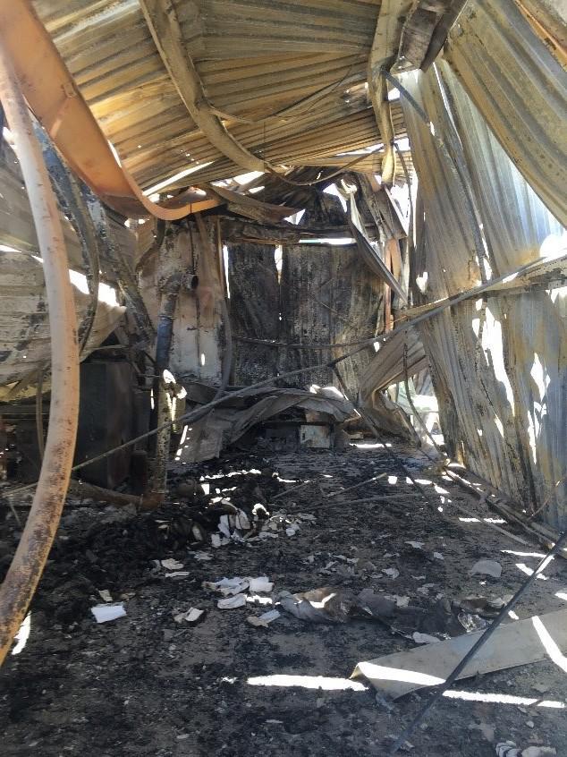 2016_AR_EME_Yemen_BombingBusinesses_14