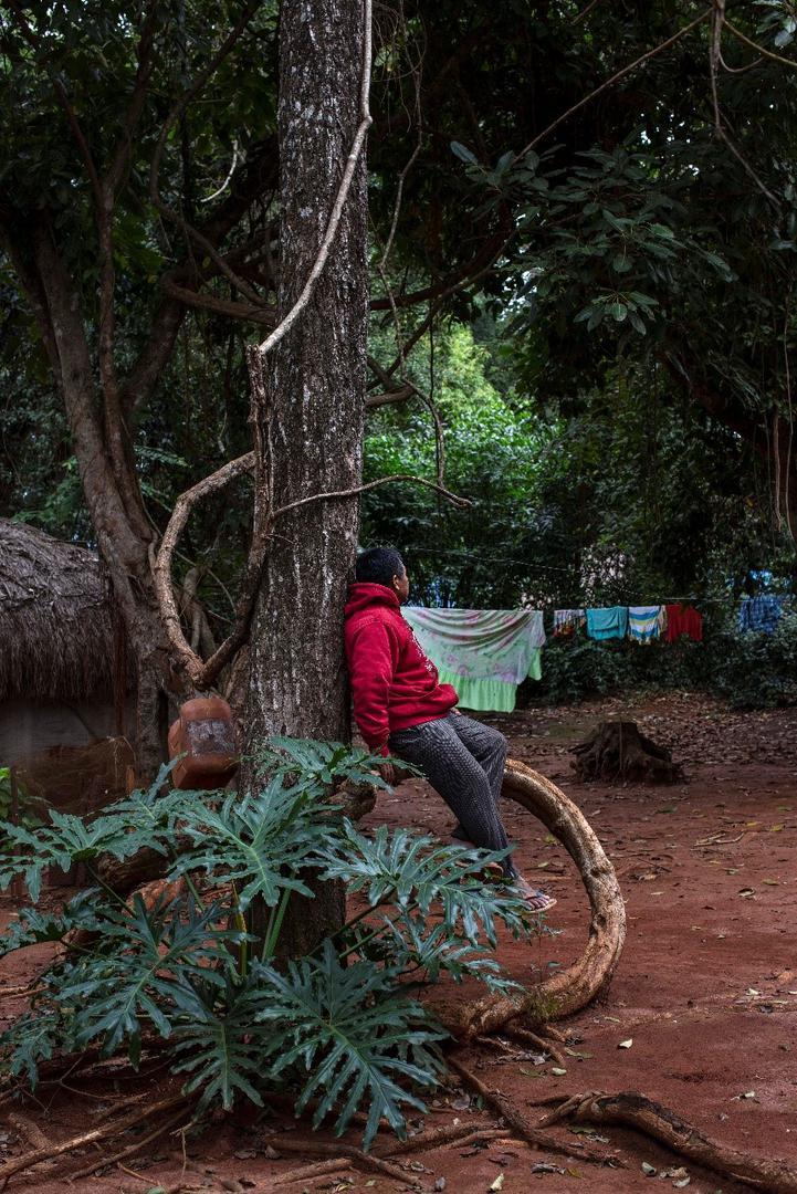 Jakaira, a man in his 40s who has lived in his community in the state of Mato Grosso do Sul for 10 years, suffered acute poisoning around October 2017. He told Human Rights Watch: “You feel bitterness in the throat. You don’t want to breathe poison anymor