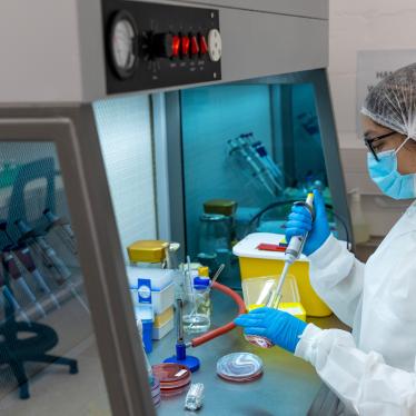 Vaccine Lab Worker