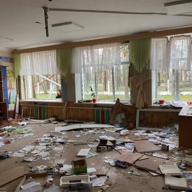 Пошкодження школи № 21 у місті Чернігів внаслідок атаки Росії 3 березня 2022 року, 19 квітня 2022 року.