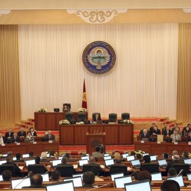 Members of Kyrgyzstan's parliament attend first session in Bishkek, November 10, 2010.