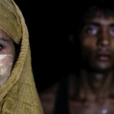 Rohingya refugees arrive at night from Myanmar to Teknaf, Bangladesh, September 27, 2017.