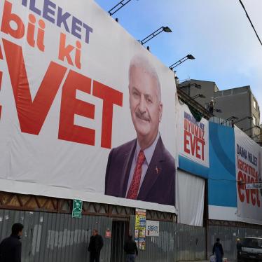 The “Yes” (“Evet”) campaign in Turkey’s April 16 referendum dominates the public space. The banners read (from left) “Of course it’s yes”, “Our vote is yes”, “Our decision is yes.” 